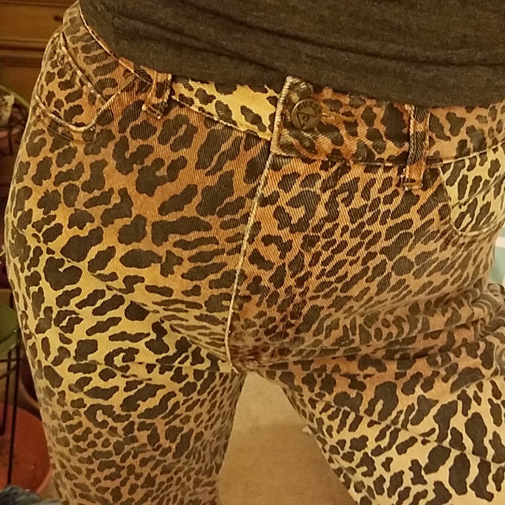 VINTAGE GUESS High-waisted Cheetah Print Jeans
